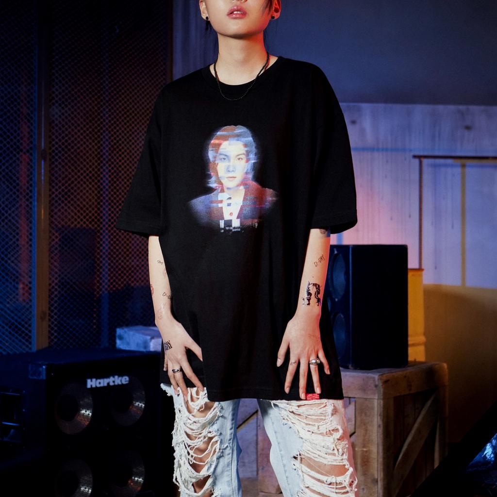 KAOS MERCH SUGA AGUST D GAMBAR - FREE LANYARD CAR - PHOTOCARD