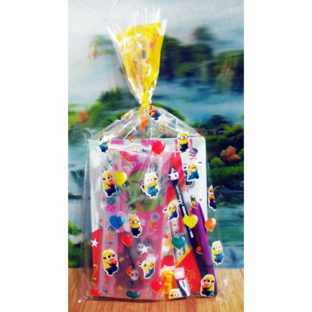

Paket bingkisan Ulang Tahun | Alat Tulis | Souvenir | Goodie Bag | Gosend