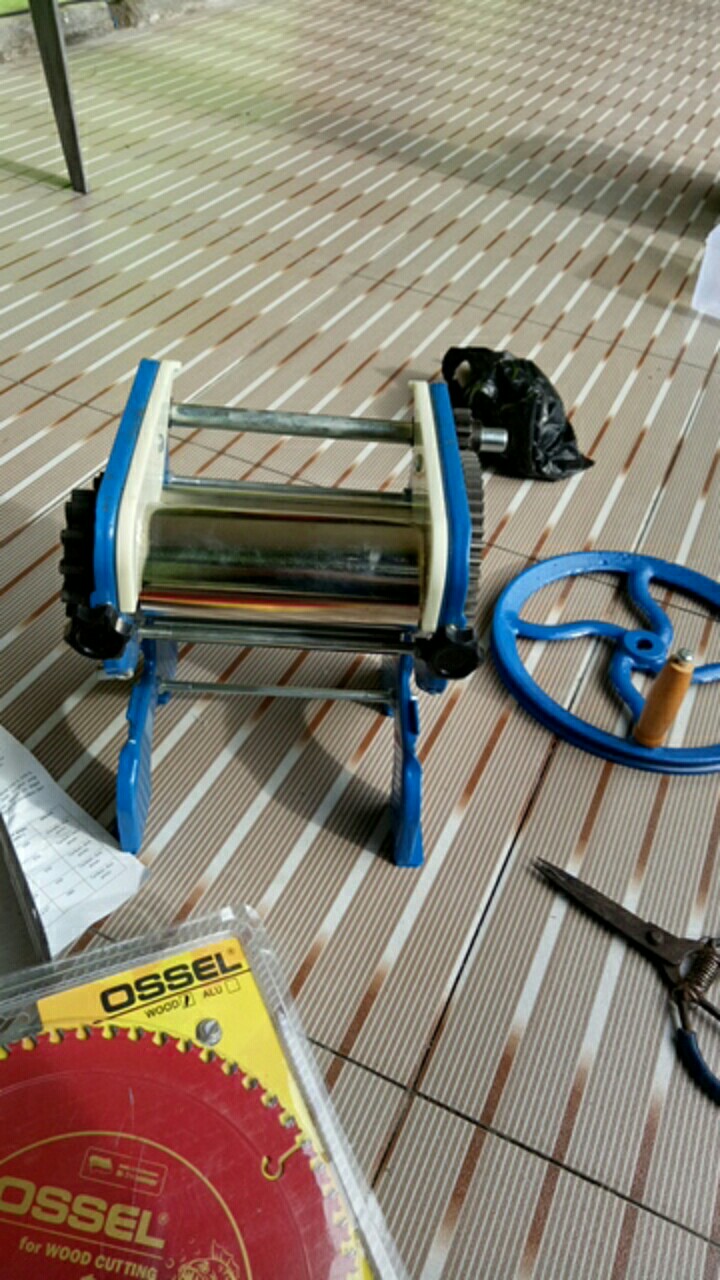 Giling Mie Manual Type 150-4dd Gilingan Mie Giling Pangsit Cetak Mie Cetak Pangsit