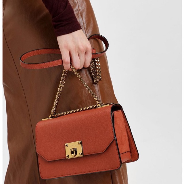 TAS CHARLES AND KEITH CLASSIC FRONT FLAP CROSSBODY BAG