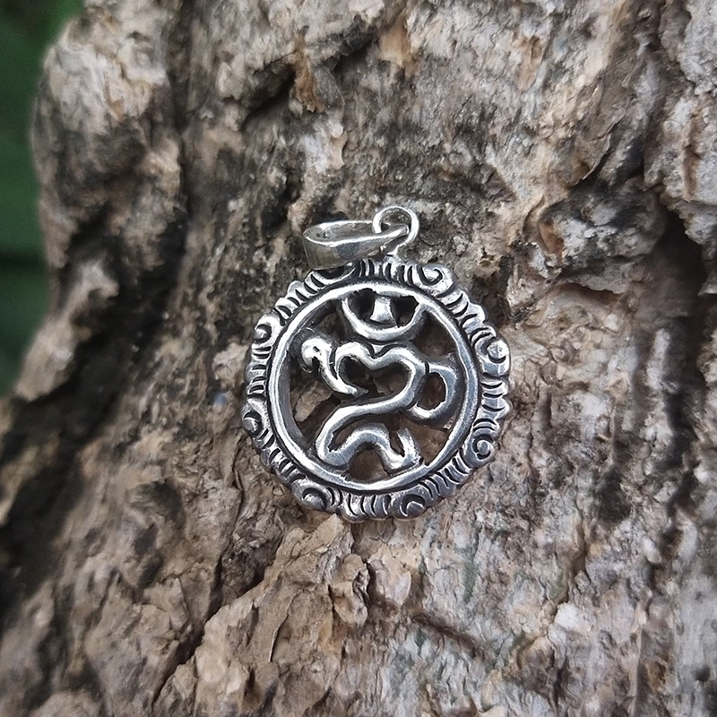 Liontin Mainan Kalung Pendant Perak Silver Bali Asli 925 Ongkara Omkara Simbol Bulat Ukir Pria