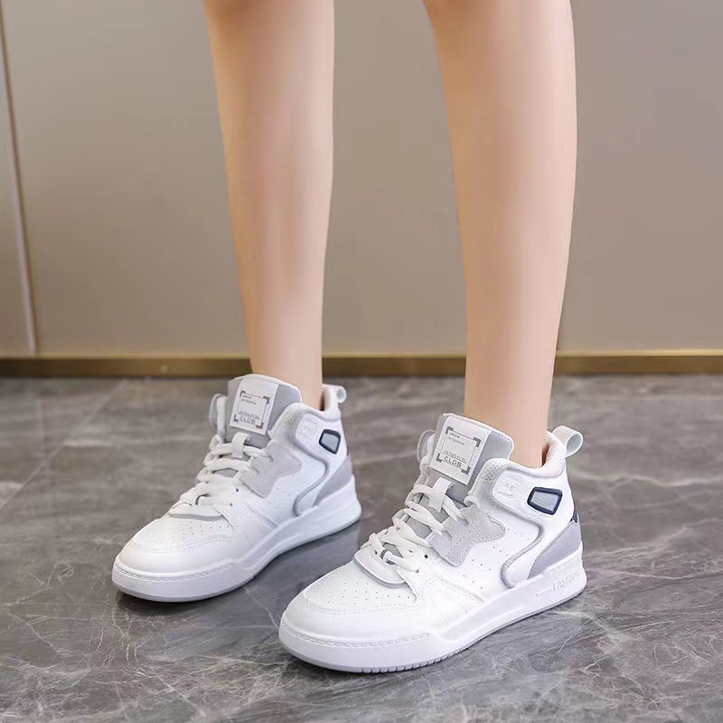 Sneakers Wanita Tinggi Fashion Anti Slip Keren Ringan Sepatu Cewek Tali Kekinian Sneakers Wanita Korean Style Terbaru