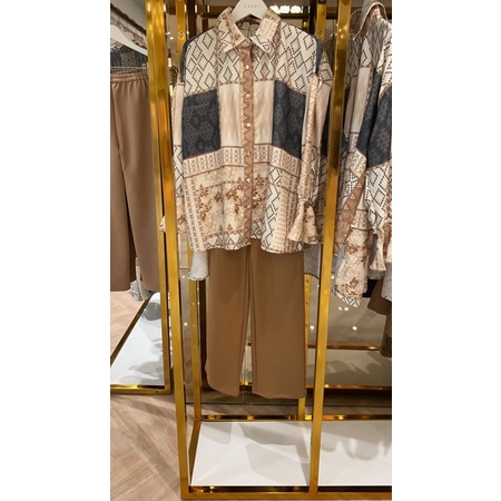 Wearing Klamby Gia Blouse Bisquet