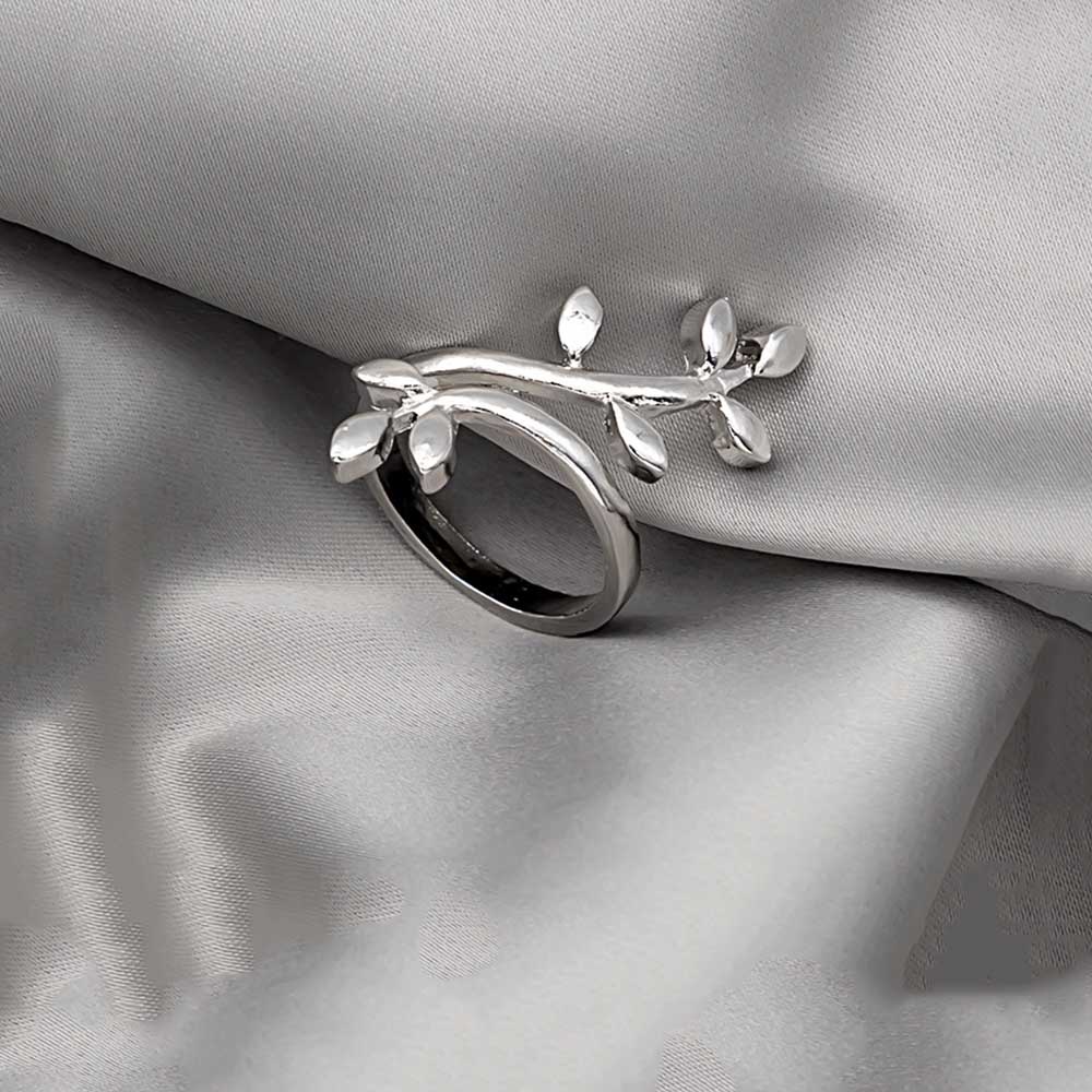 Cincin Model Terbuka Lapis Silver Bentuk Daun Besar Dapat Disesuaikan Untuk Wanita