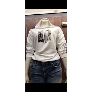 sweater putih hoodie  LOGO JEANS