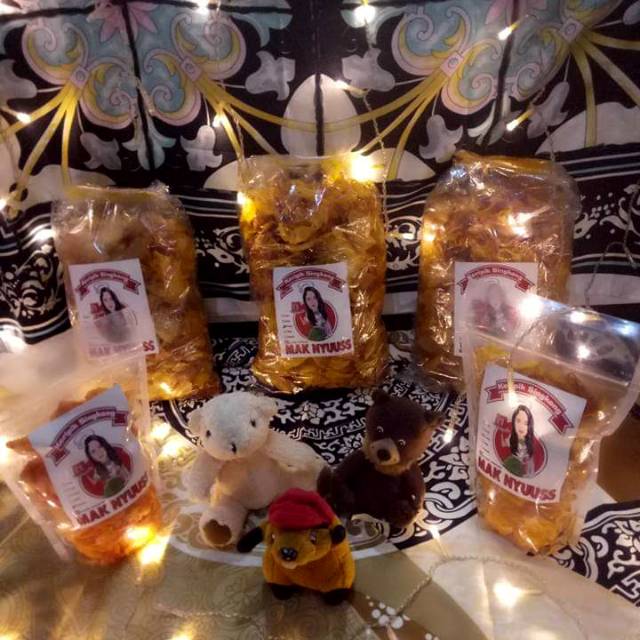 

Keripik singkong pedas manis