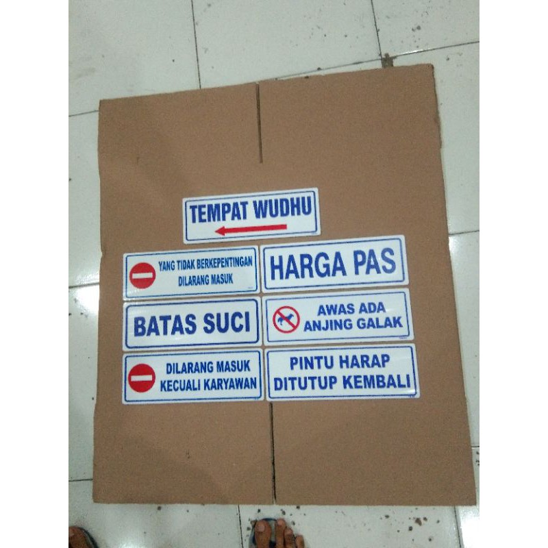 

Akrilik Acrylic Plat Acrylic Perlengkapan Kantor 10x29cm