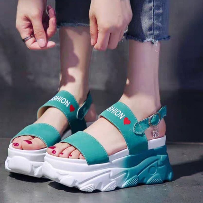 SANDAL GUNUNG FASHION ANIME / Sandal Wanita Terbaru COD