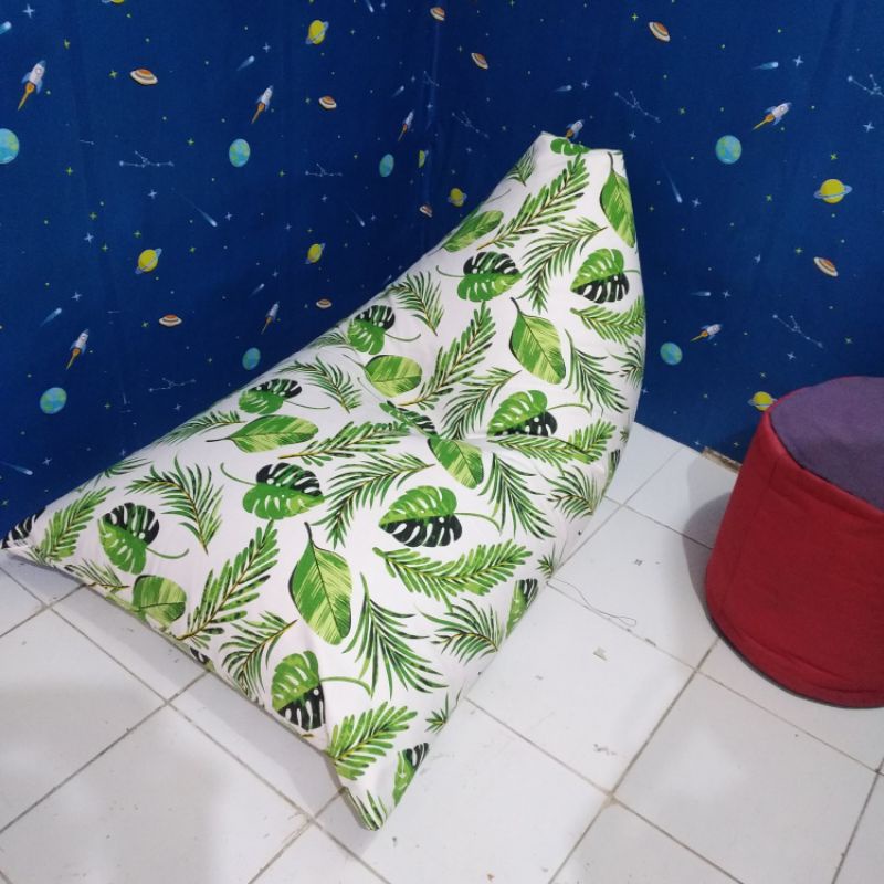 Beanbag triangle size 135x85
