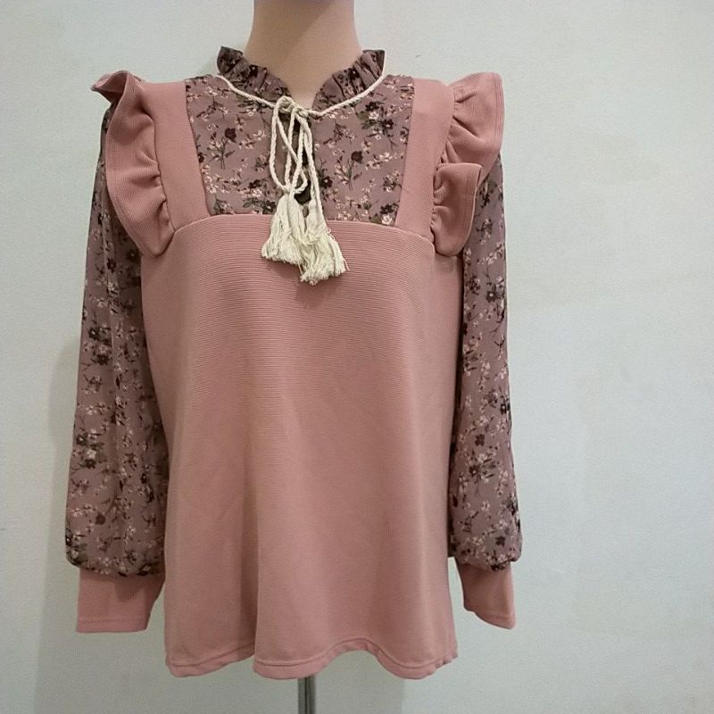 232. Blouse Cavel Bunga
