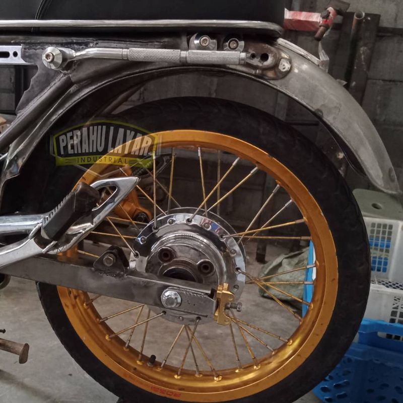 spakbor honda cb 125 press/ slebor cb 125 full press wpt