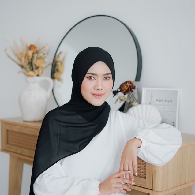 Hijab Pashmina Bahan ceruty Babydoll Premium Pasmina 170x75cm kain Mudah dibentuk pashmina hitam GROSIR