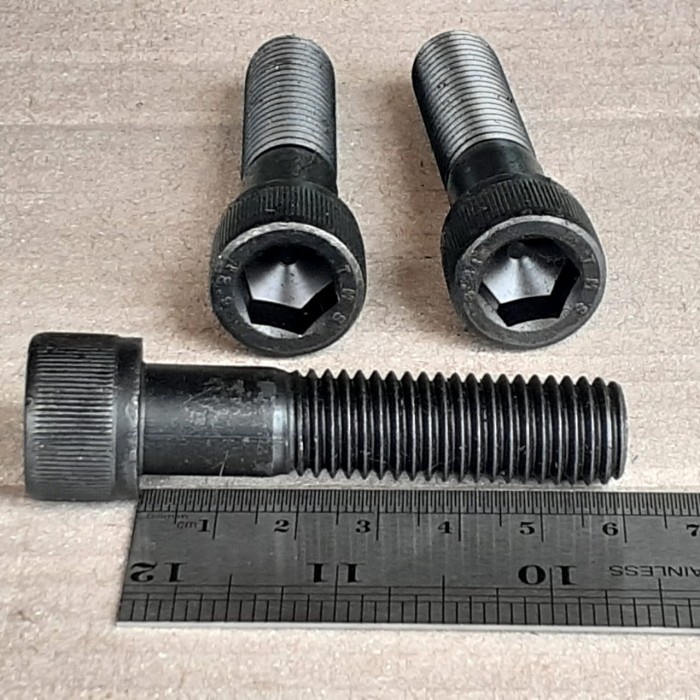 BAUT L M14X60 (6 CM) BAJA / BAUT L BAJA M14 X 60 GRADE 12.9 / BAUT L BAJA M14 PANJANG 6 CM / BAUT L 