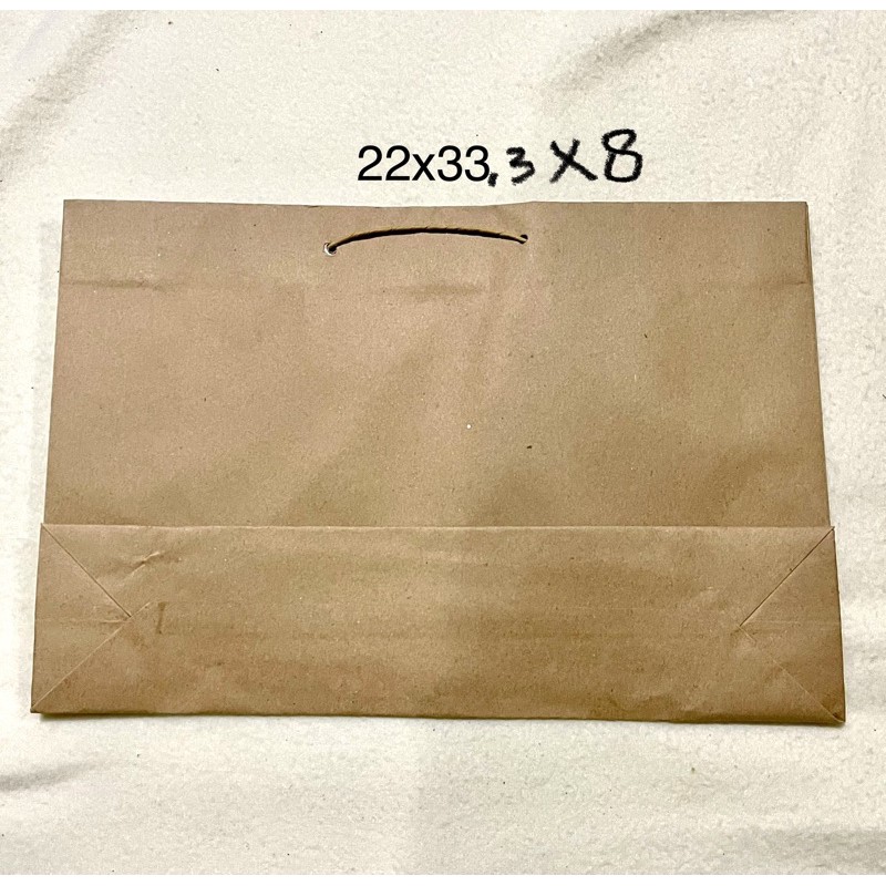 

Paperbag Paper bag Polos Matte Kuliner Pakaian Hamper Souvenir 22x33,3x8 harga per 4lembar