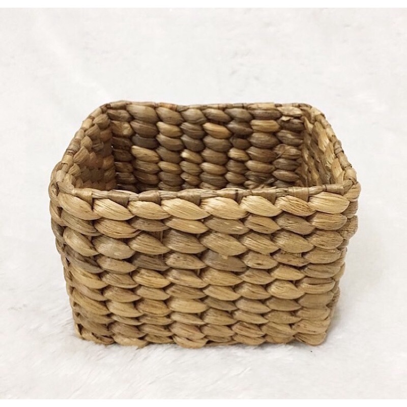 

Rattan Box Square Serbaguna Kotak Kayu Multifungsi Tempat Remote Pernik Aksesoris Rotan Keranjang Eceng Gondok Ecenggondok Serbaguna
