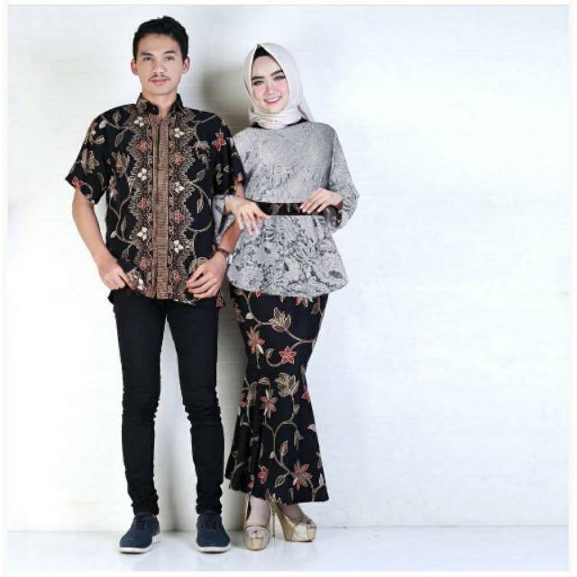 Couple batik prada