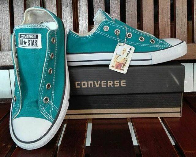 Sepatu Convers