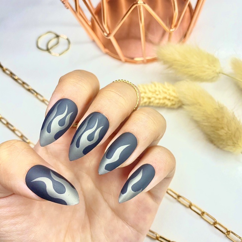 24Pcs Black Flame Nails Kuku Palsu Api Blackpink Fake Nails Murah