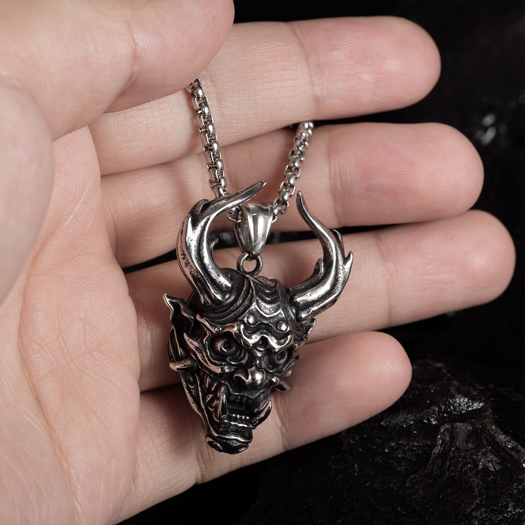 Kalung Rantai Panjang Liontin Kepala Banteng devil Bahan stainless steel Gaya Hip hop retro