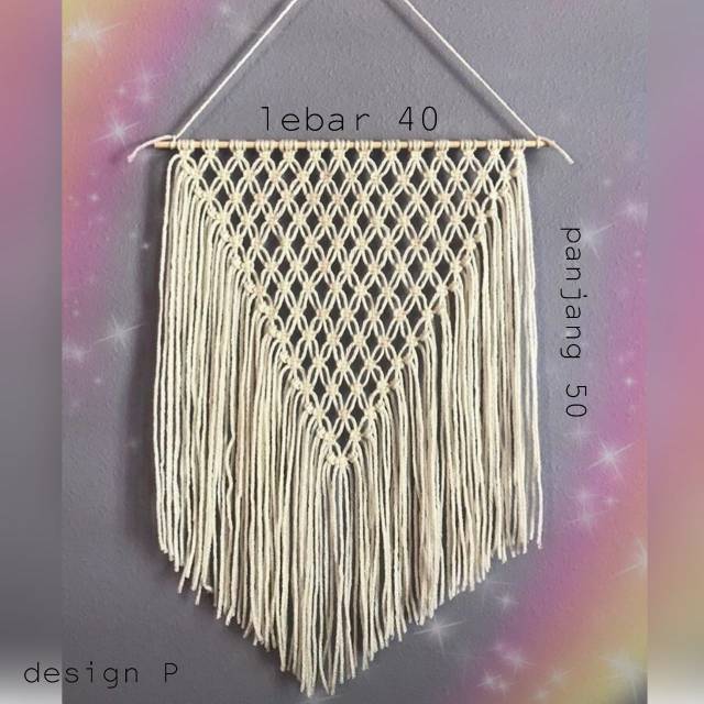 Macrame wall hanging