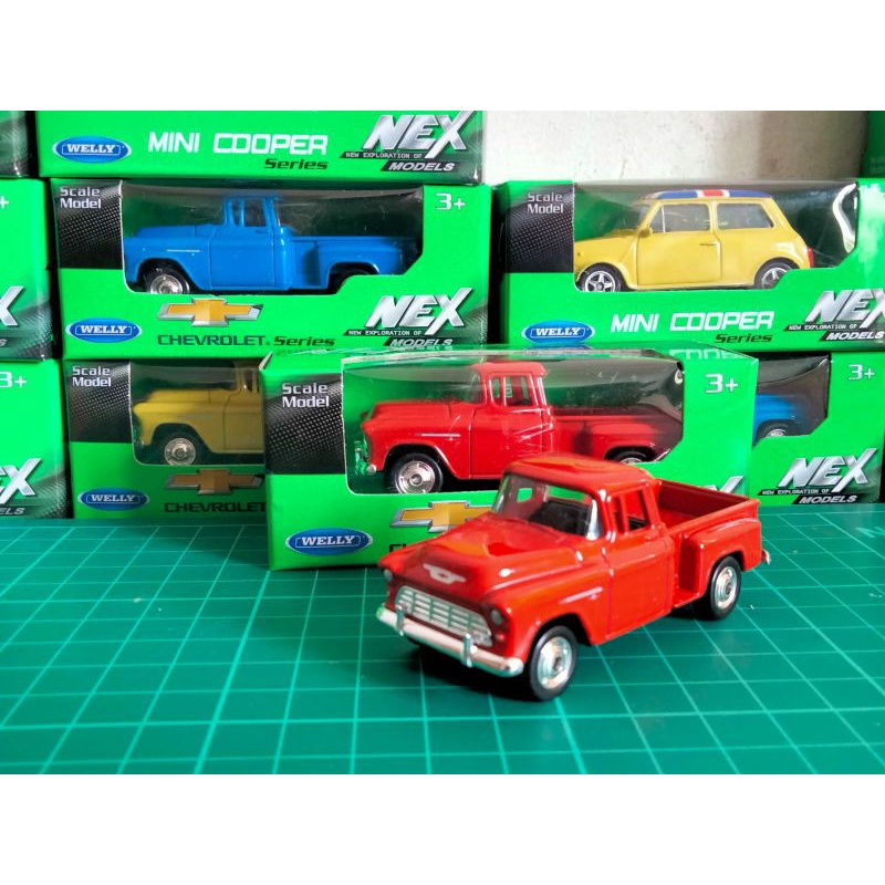 diecast miniatur mobil welly nex 1:60