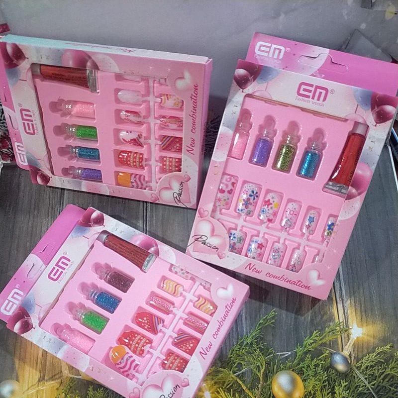 Kuku Palsu Glitter 12 pcs - Fake Nail Wedding 3D