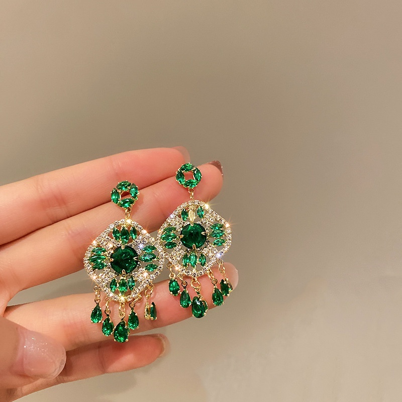 Anting AT 175 Anting Panjang Unik Lucu Keren Fashion Wanita / Anting Pesta Cantol Nyantol /BS