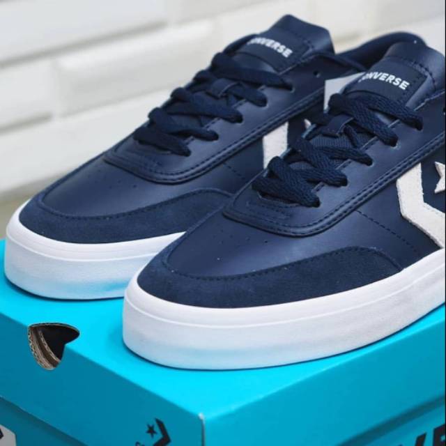 Converse Courtlandt ox Obsidian Leather