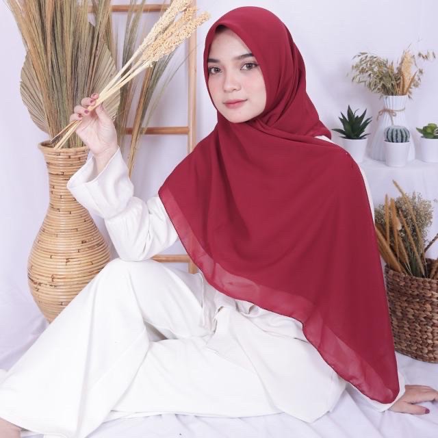 [𝐂𝐫𝐨𝐜𝐮𝐬] Jilbab Bella Square / Hijab/ segiempat/ kerudung-Bela - MAROON
