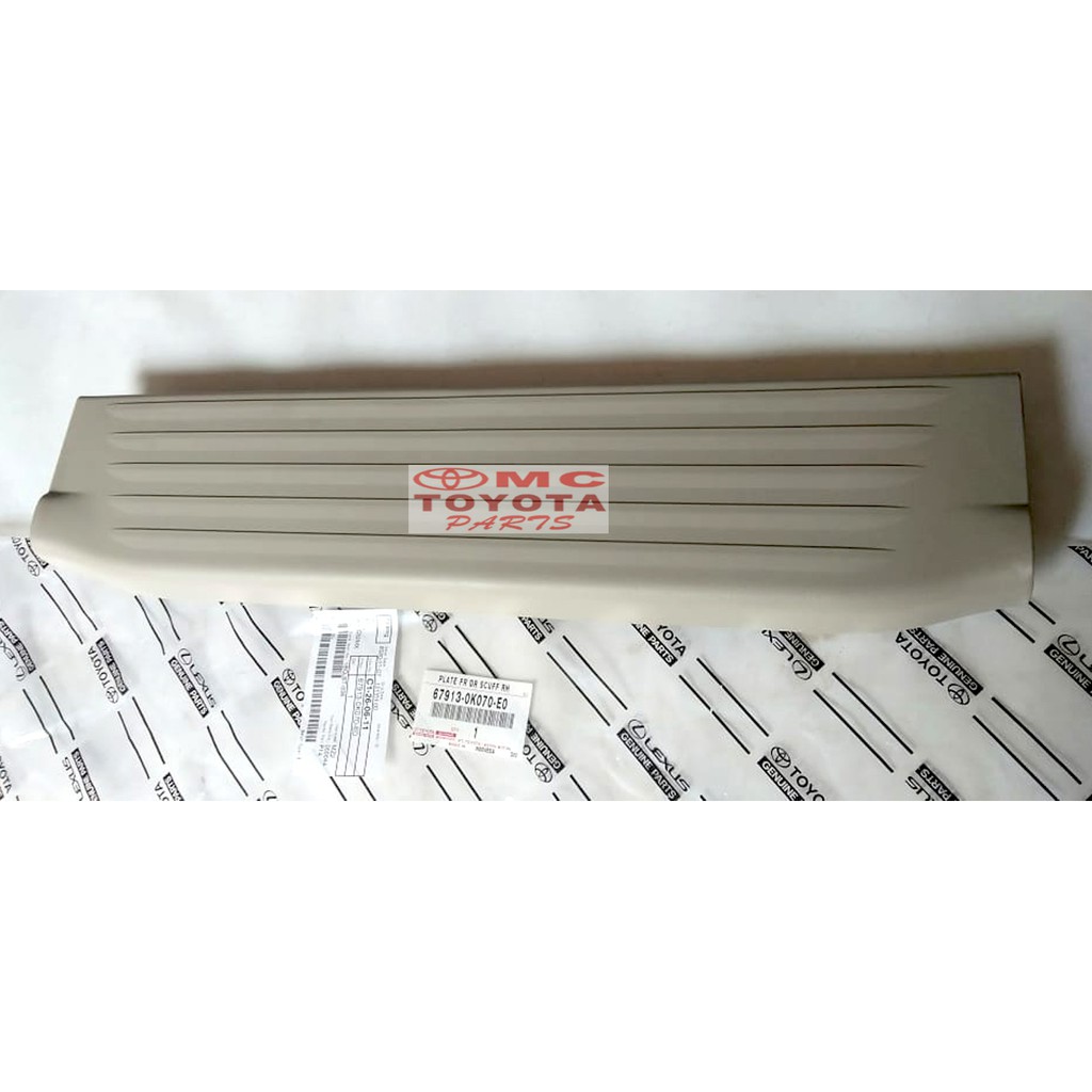 Sill Plate SillPlate Samping Depan kanan Innova 67913-0K070-E0