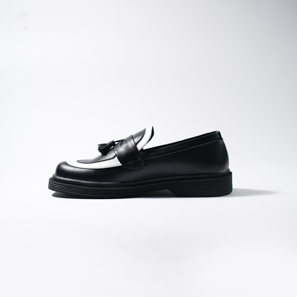 Xcloud x LALAKI Sepatu SlipOn Docmart Casual Pria RAFFI Black