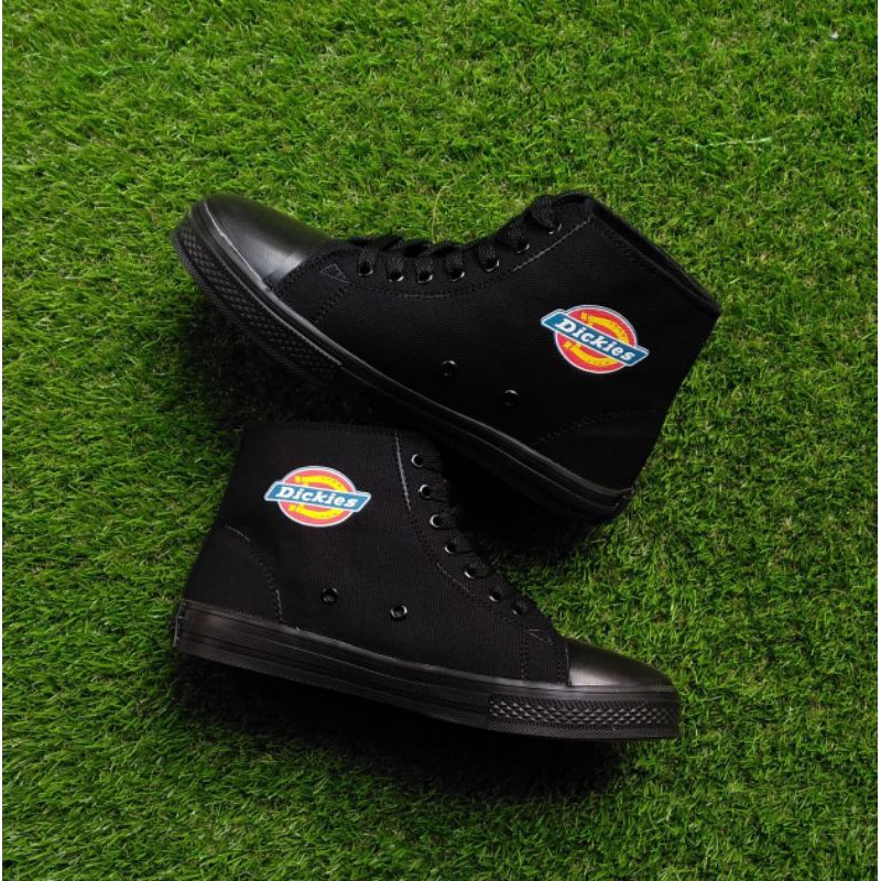 Sepatu Dickies