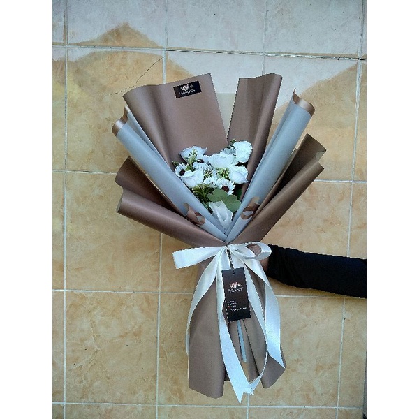 (SIZE S) BUKET BUNGA WISUDA/GIFT/ BIRTHDAY/HADIAH/BAGUS/