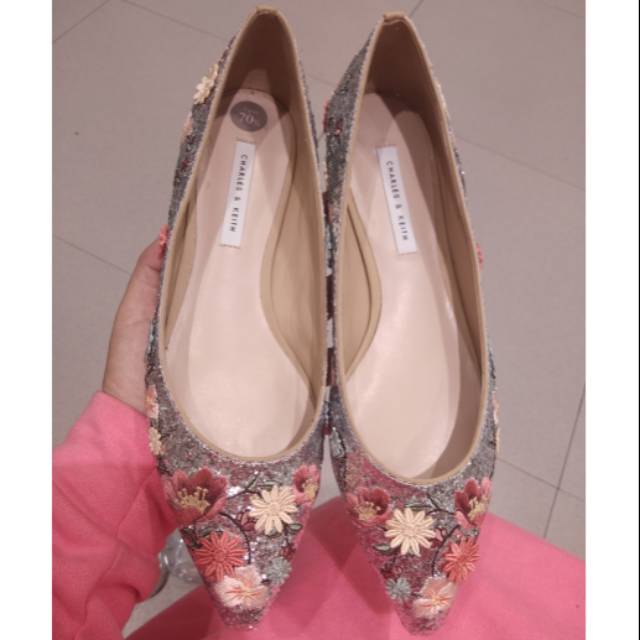 Charles and keith flat shoes