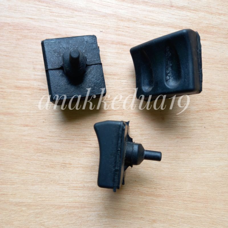 Karet Ganjel Bantalan Peredam Tahanan Mesin Link Engine Mounting Vario 125 CBS FI