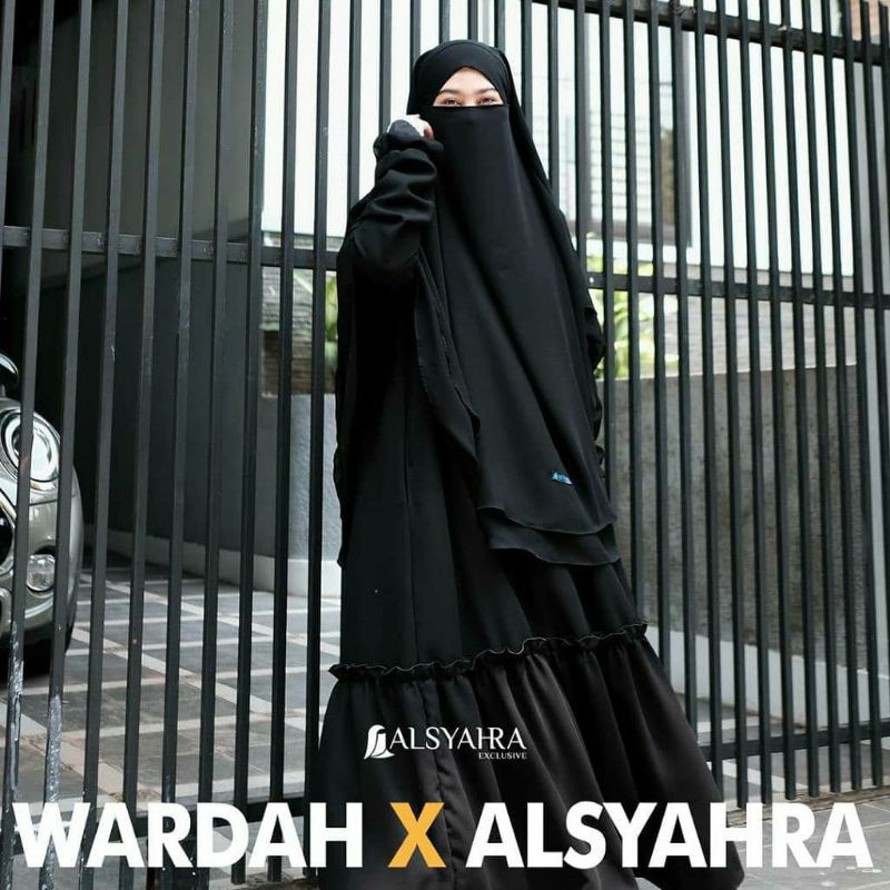 SET BUNDLING WARDAH X ALSYAHRA JETBLACK ALSYAHRA EXCLUSIVE