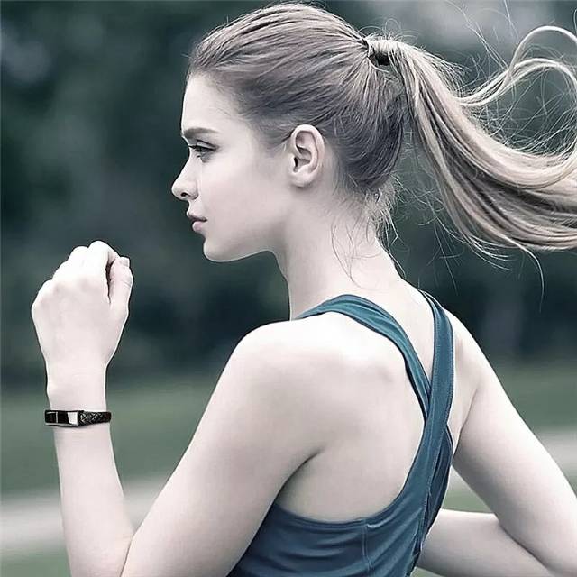 Bentuk Gelang USB Kabel Cas Bracelet Charger Android