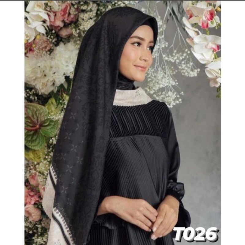 PRODUK TERBARU!! Jilbab Segiempat Voal Motif , Hijab Square Printing Lassercut Premium, Harga Grosir-T026