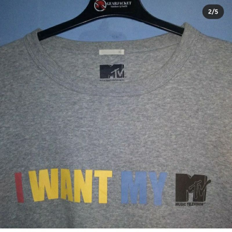 CREEWNECK UNIQLO X MTV