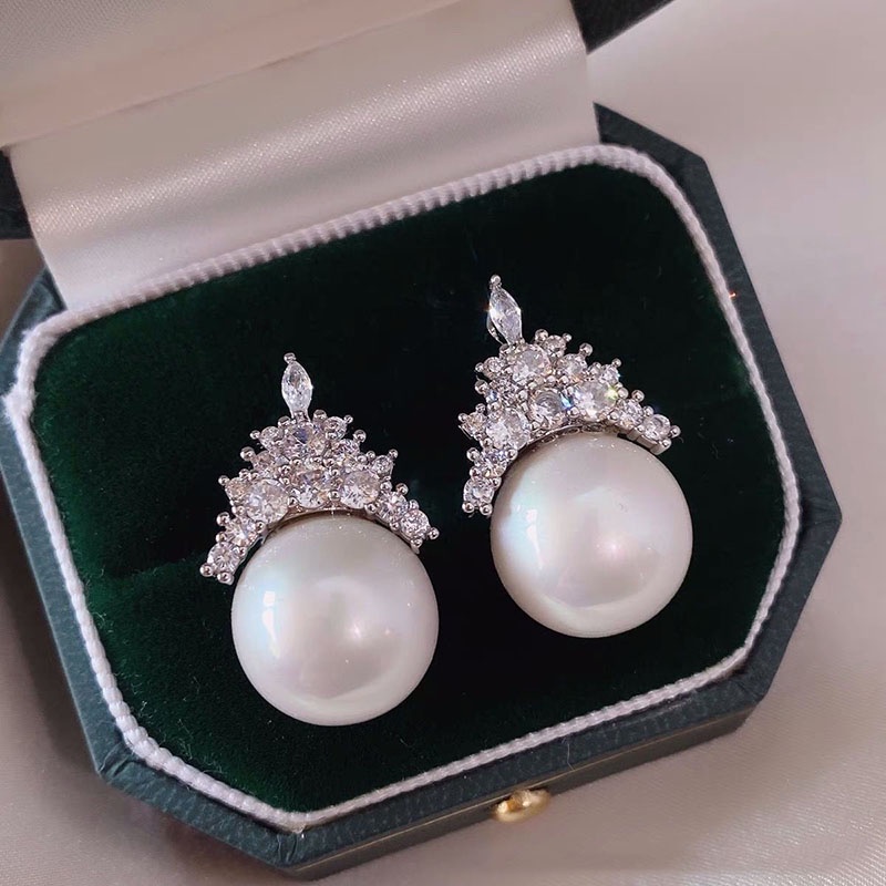 Anting Bentuk Mahkota Aksen Mutiara Berlian Imitasi Gaya Korea