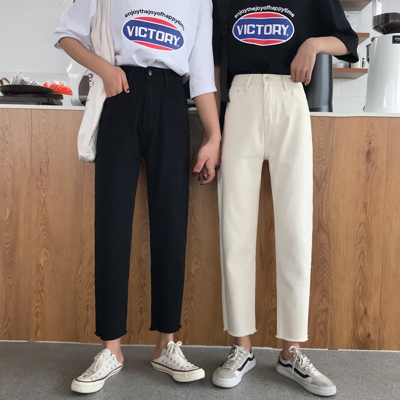 Celana Panjang Model Slim Lurus Gaya Korea Bahan Jeans Denim Tersedia 2 Warna Untuk Wanita