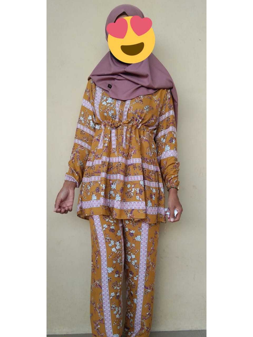 One Set Bunga Serut Set Pajamas