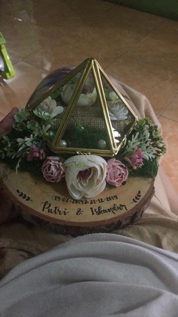 Ring Box / Ring Bearere Terrarium Gold