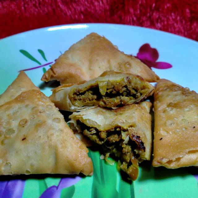 

Sambosa daging cabe ijo
