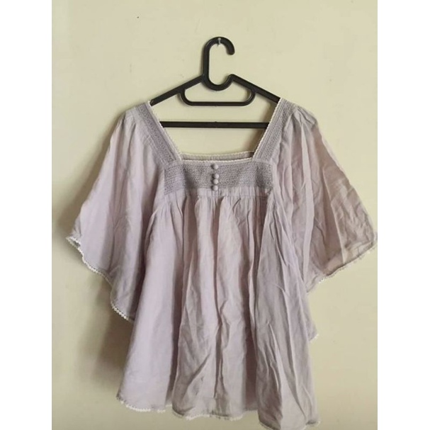 baju kelelawar gaudi