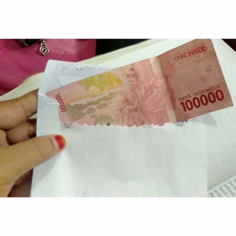 

Amplop uang cash 100rb