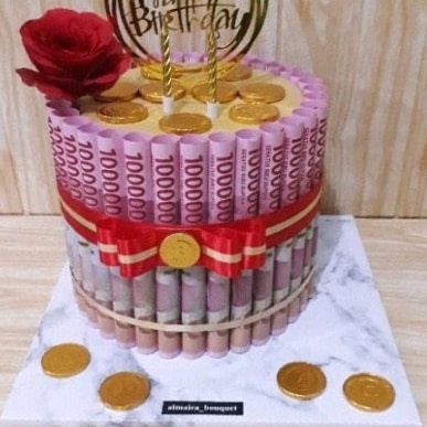 Bucket Money Cake Pecah Rp.100.000 / Kue Uang Asli / Bouquet Bunga Bucket Uang / Hadiah Ulang Tahun 