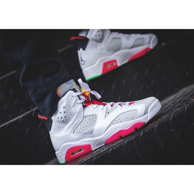 AIR JORDAN 6 HARE