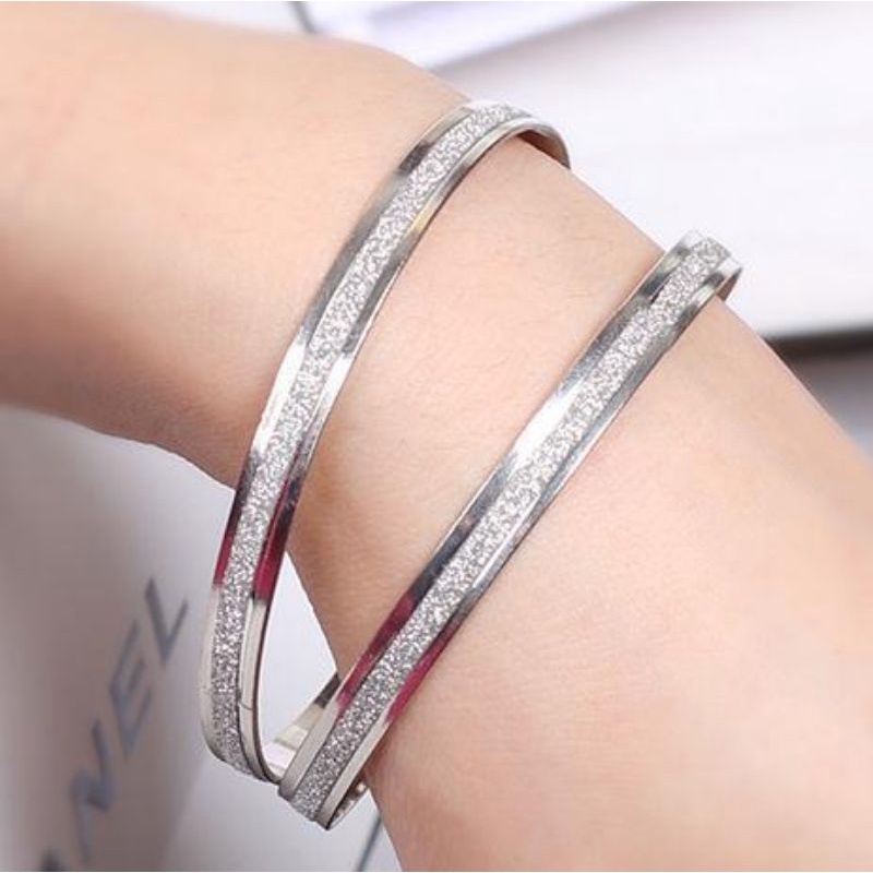 Gelang Tangan Desain Crystal Fashion Style Wanita