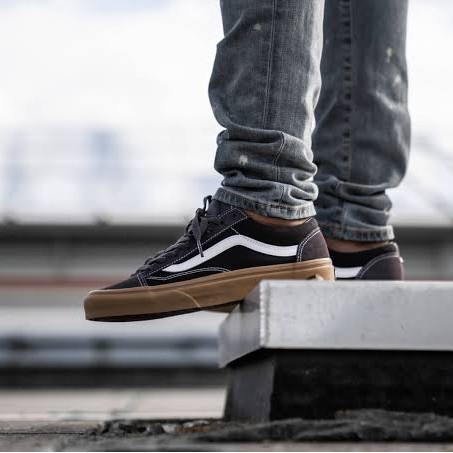 vans obsidian black gum